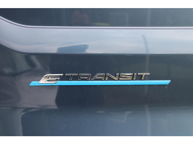Ford E-Transit E-TRANSIT GB 350 L2H2 68kWh 184pk RWD Trend (Demo)