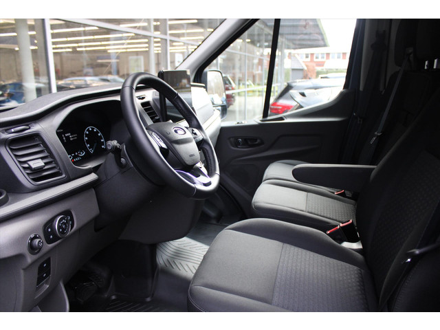 Ford E-Transit E-TRANSIT GB 350 L2H2 68kWh 184pk RWD Trend (Demo)