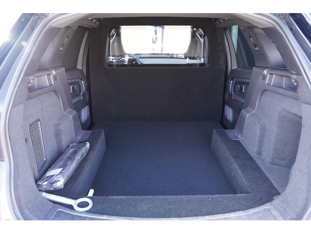 Land Rover Discovery Sport 2.0 TD4 150 pk Grijs Kenteken 2-Zits Navi, Camera, Leder Zwart, 20 LMV, Elek. Stoelen