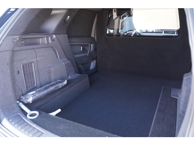Land Rover Discovery Sport 2.0 TD4 150 pk Grijs Kenteken 2-Zits Navi, Camera, Leder Zwart, 20 LMV, Elek. Stoelen