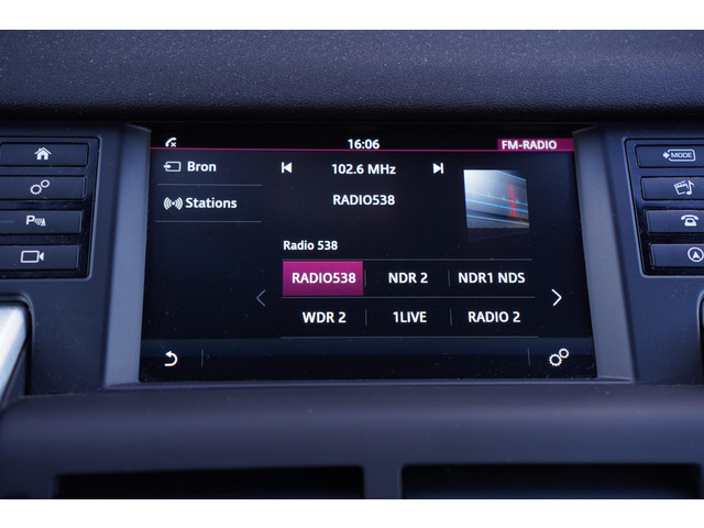 Land Rover Discovery Sport 2.0 TD4 150 pk Grijs Kenteken 2-Zits Navi, Camera, Leder Zwart, 20 LMV, Elek. Stoelen