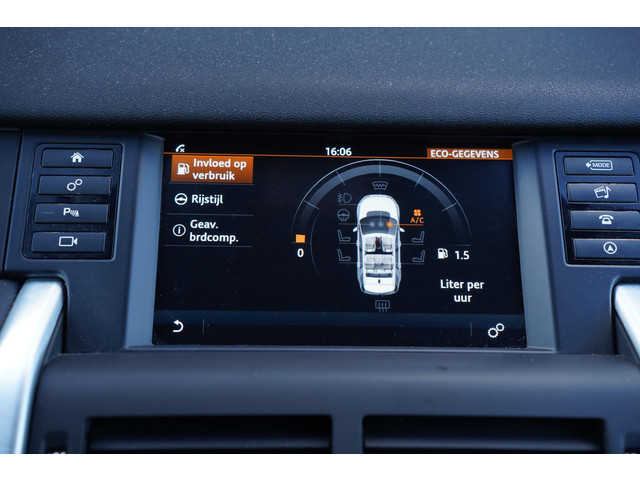 Land Rover Discovery Sport 2.0 TD4 150 pk Grijs Kenteken 2-Zits Navi, Camera, Leder Zwart, 20 LMV, Elek. Stoelen