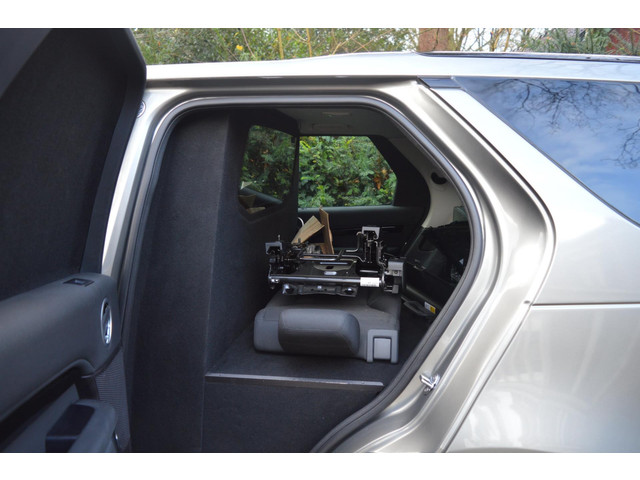 Land Rover Discovery 3.0 Td6 SE Org NL NAP Grijs kenteken