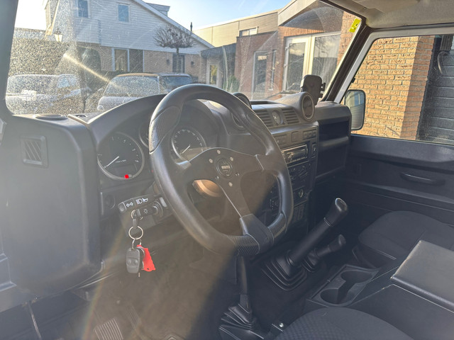 Land Rover Defender 2.2 D 130 S Crew Cab