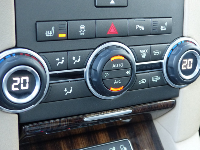 Land Rover Discovery 3.0 SDV6 256PK HSE Luxury Grijskenteken   Dealer O.H. Bomvol...