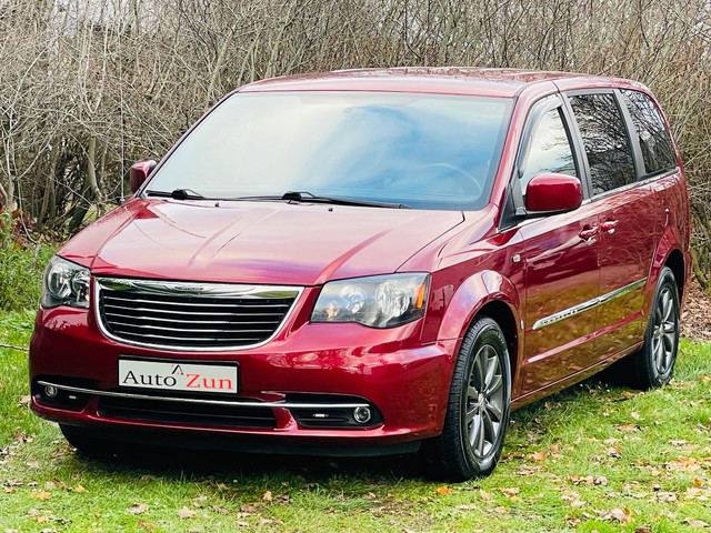Chrysler Grand Voyager S Sport Black Edition 3.6 V6 Stow&Go Limited 3XTV DVD