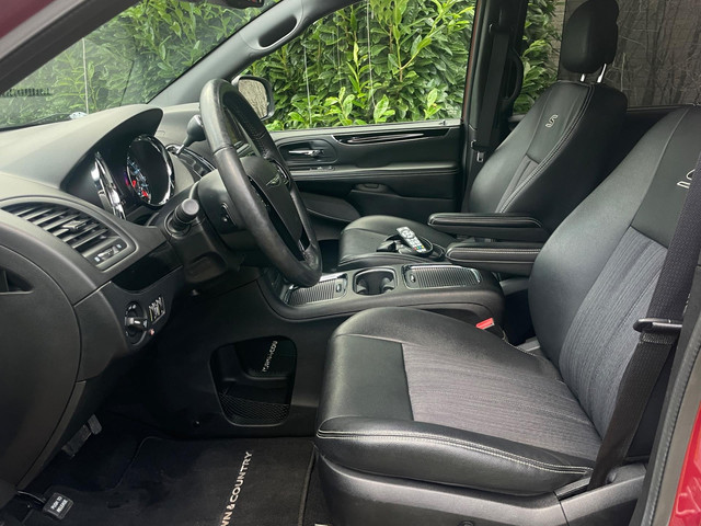 Chrysler Grand Voyager S Sport Black Edition 3.6 V6 Stow&Go Limited 3XTV DVD