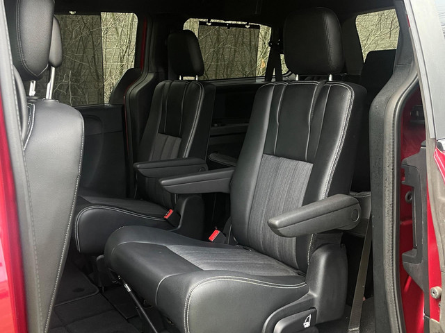 Chrysler Grand Voyager S Sport Black Edition 3.6 V6 Stow&Go Limited 3XTV DVD