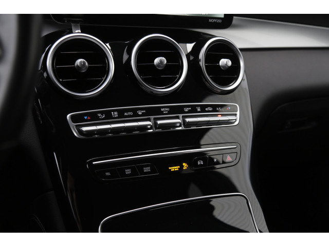 Mercedes-Benz GLC 300e 4MATIC PHEV Plug in hybride*BTW*1ste Eig*Perfect Onderh.*Elek. Trekhaak Act. Remass. Parkeerass. LED Stoelverw. Cruise-Cont
