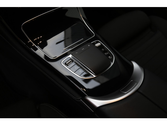 Mercedes-Benz GLC 300e 4MATIC PHEV Plug in hybride*BTW*1ste Eig*Perfect Onderh.*Elek. Trekhaak Act. Remass. Parkeerass. LED Stoelverw. Cruise-Cont