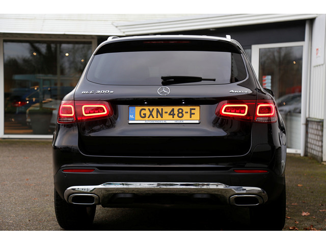 Mercedes-Benz GLC 300e 4MATIC PHEV Plug in hybride*BTW*1ste Eig*Perfect Onderh.*Elek. Trekhaak Act. Remass. Parkeerass. LED Stoelverw. Cruise-Cont