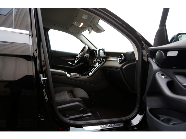 Mercedes-Benz GLC 300e 4MATIC PHEV Plug in hybride*BTW*1ste Eig*Perfect Onderh.*Elek. Trekhaak Act. Remass. Parkeerass. LED Stoelverw. Cruise-Cont