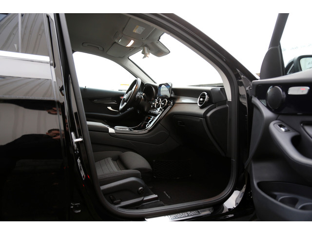 Mercedes-Benz GLC 300e 4MATIC PHEV Plug in hybride*BTW*1ste Eig*Perfect Onderh.*Elek. Trekhaak Act. Remass. Parkeerass. LED Stoelverw. Cruise-Cont