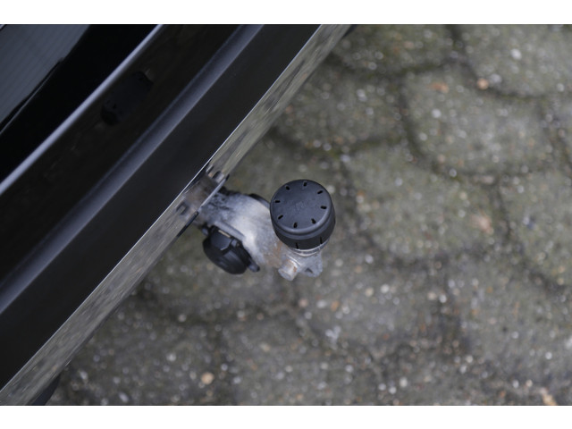 Mercedes-Benz GLC 300e 4MATIC PHEV Plug in hybride*BTW*1ste Eig*Perfect Onderh.*Elek. Trekhaak Act. Remass. Parkeerass. LED Stoelverw. Cruise-Cont