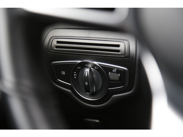 Mercedes-Benz GLC 300e 4MATIC PHEV Plug in hybride*BTW*1ste Eig*Perfect Onderh.*Elek. Trekhaak Act. Remass. Parkeerass. LED Stoelverw. Cruise-Cont