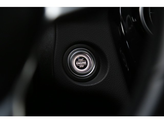 Mercedes-Benz GLC 300e 4MATIC PHEV Plug in hybride*BTW*1ste Eig*Perfect Onderh.*Elek. Trekhaak Act. Remass. Parkeerass. LED Stoelverw. Cruise-Cont