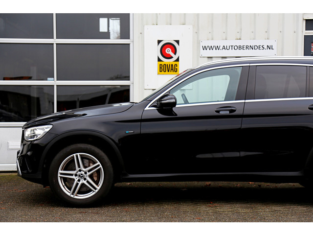 Mercedes-Benz GLC 300e 4MATIC PHEV Plug in hybride*BTW*1ste Eig*Perfect Onderh.*Elek. Trekhaak Act. Remass. Parkeerass. LED Stoelverw. Cruise-Cont