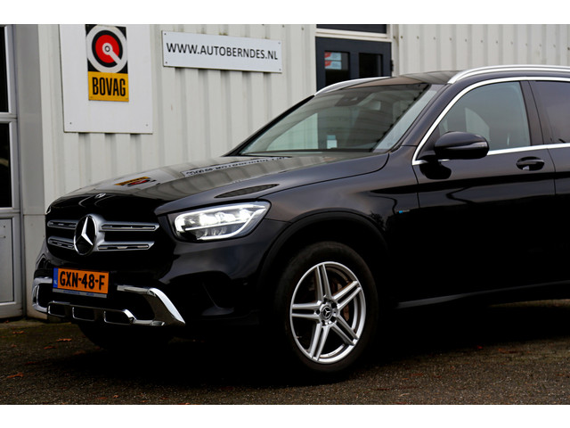 Mercedes-Benz GLC 300e 4MATIC PHEV Plug in hybride*BTW*1ste Eig*Perfect Onderh.*Elek. Trekhaak Act. Remass. Parkeerass. LED Stoelverw. Cruise-Cont