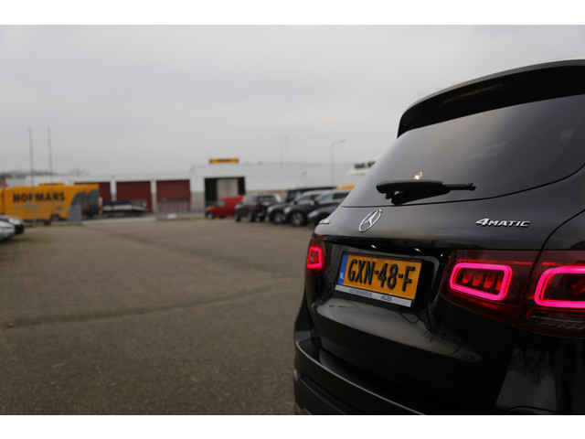 Mercedes-Benz GLC 300e 4MATIC PHEV Plug in hybride*BTW*1ste Eig*Perfect Onderh.*Elek. Trekhaak Act. Remass. Parkeerass. LED Stoelverw. Cruise-Cont