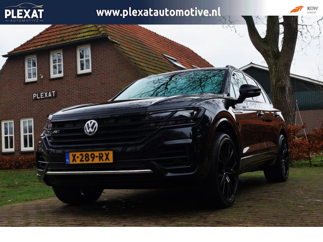 volkswagen-touareg-3.0-tdi-r-line-aut.---black-edition---nightvision---massage---panorama---stoelventilatie---lederen-dash---led--