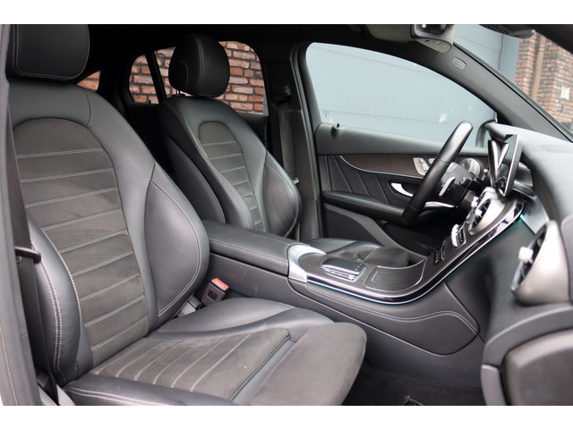 Mercedes-Benz GLC Coupé 300 4MATIC Premium+ AMG Line Aut9 | Schuifdak | Distronic+ | Trekhaak | Burmester | Memory | Surround Camera | Multibeam L