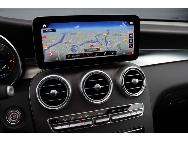 Mercedes-Benz GLC Coupé 300 4MATIC Premium+ AMG Line Aut9 | Schuifdak | Distronic+ | Trekhaak | Burmester | Memory | Surround Camera | Multibeam L