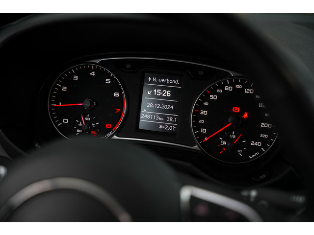 Audi A1 1.2 TFSI Connect Stoelverwarming cruisecontrol