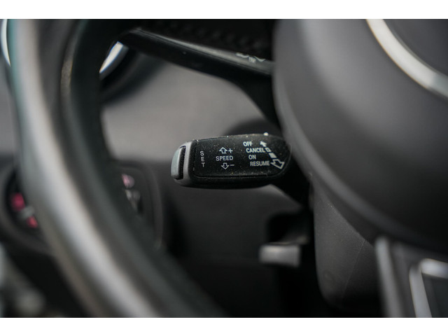 Audi A1 1.2 TFSI Connect Stoelverwarming cruisecontrol