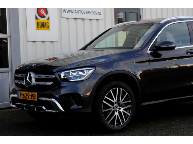 Mercedes-Benz GLC 300e Plug in hybride PHEV 4MATIC Luxury*NL-Auto*Perfect MB Onderh.*1ste Eig*Elek. Trekhaak Elek. Klep Digi.Klokken Standkachel C