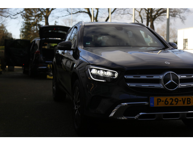 Mercedes-Benz GLC 300e Plug in hybride PHEV 4MATIC Luxury*NL-Auto*Perfect MB Onderh.*1ste Eig*Elek. Trekhaak Elek. Klep Digi.Klokken Standkachel C