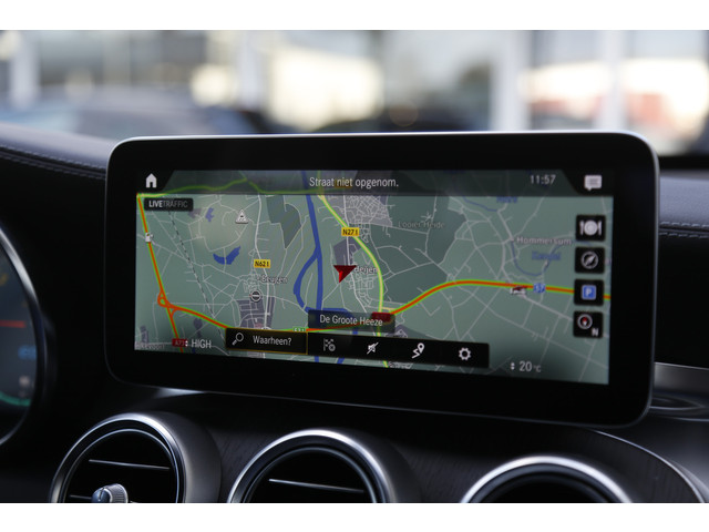 Mercedes-Benz GLC 300e Plug in hybride PHEV 4MATIC Luxury*NL-Auto*Perfect MB Onderh.*1ste Eig*Elek. Trekhaak Elek. Klep Digi.Klokken Standkachel C