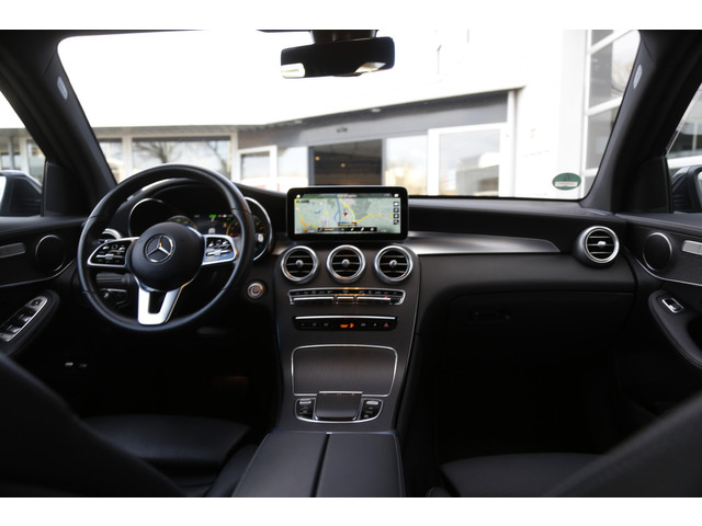 Mercedes-Benz GLC 300e Plug in hybride PHEV 4MATIC Luxury*NL-Auto*Perfect MB Onderh.*1ste Eig*Elek. Trekhaak Elek. Klep Digi.Klokken Standkachel C