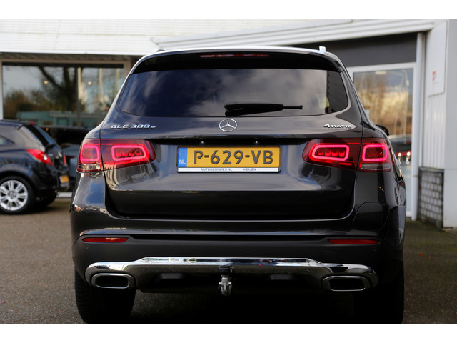 Mercedes-Benz GLC 300e Plug in hybride PHEV 4MATIC Luxury*NL-Auto*Perfect MB Onderh.*1ste Eig*Elek. Trekhaak Elek. Klep Digi.Klokken Standkachel C