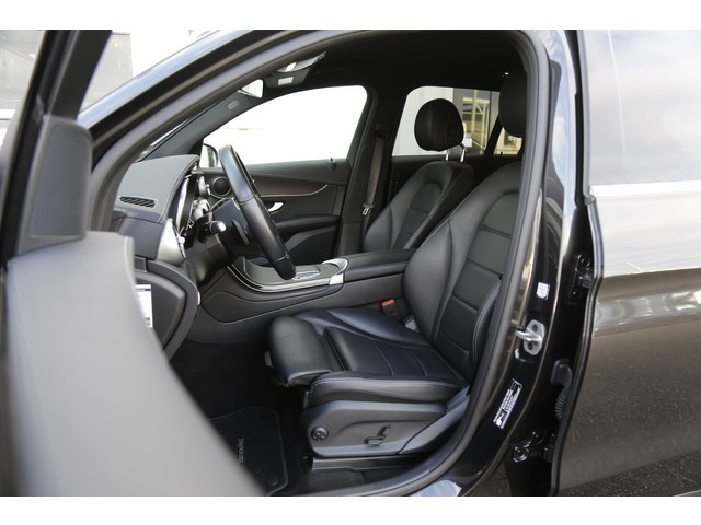 Mercedes-Benz GLC 300e Plug in hybride PHEV 4MATIC Luxury*NL-Auto*Perfect MB Onderh.*1ste Eig*Elek. Trekhaak Elek. Klep Digi.Klokken Standkachel C