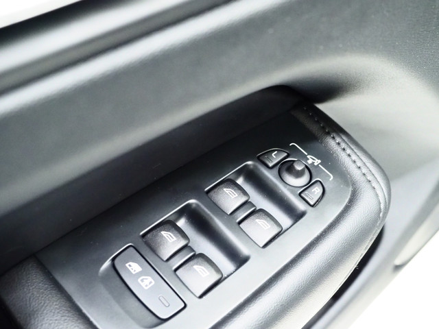 Volvo XC60 2.0 T6 Long Range Recharge AWD Ultimate | Panoramadak | Pilot Assist | Harman Kardon | 360 | Head Up