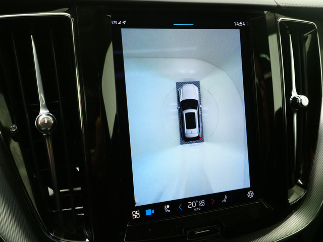 Volvo XC60 2.0 T6 Long Range Recharge AWD Ultimate | Panoramadak | Pilot Assist | Harman Kardon | 360 | Head Up
