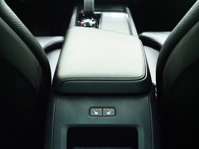 Volvo XC60 2.0 T6 Long Range Recharge AWD Ultimate | Panoramadak | Pilot Assist | Harman Kardon | 360 | Head Up