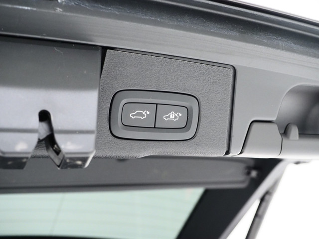Volvo XC60 2.0 T6 Long Range Recharge AWD Ultimate | Panoramadak | Pilot Assist | Harman Kardon | 360 | Head Up