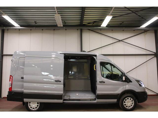 Ford E-Transit L3H2 Trend 68 kWh ELEKTRISCH NAVIGATIESYSTEEM Ford Transit L3H2 Trend 68 kWh ELEKTRISCH NAVIGATIESYSTEEM