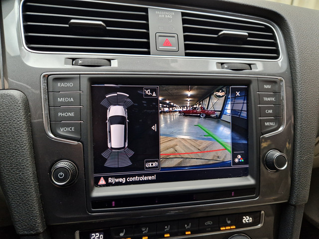 Volkswagen e-Golf *Leder* Warmtepomp Stoelverwarming Adapt. Cruise LED Keyless Dynaudio Camera Navigatie LMV