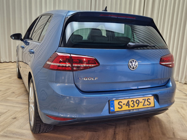Volkswagen e-Golf *Leder* Warmtepomp Stoelverwarming Adapt. Cruise LED Keyless Dynaudio Camera Navigatie LMV