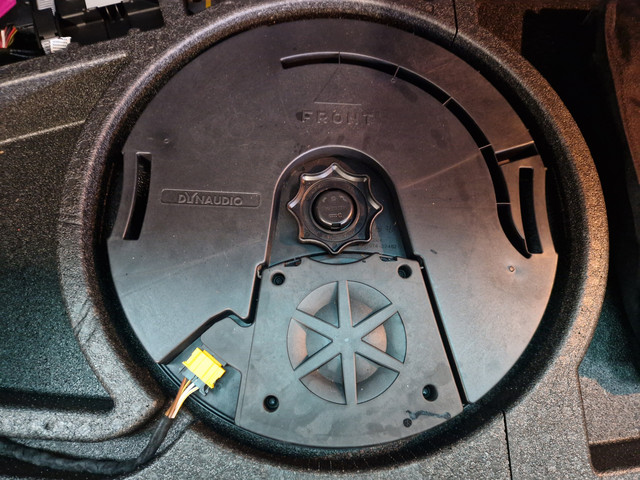 Volkswagen e-Golf *Leder* Warmtepomp Stoelverwarming Adapt. Cruise LED Keyless Dynaudio Camera Navigatie LMV