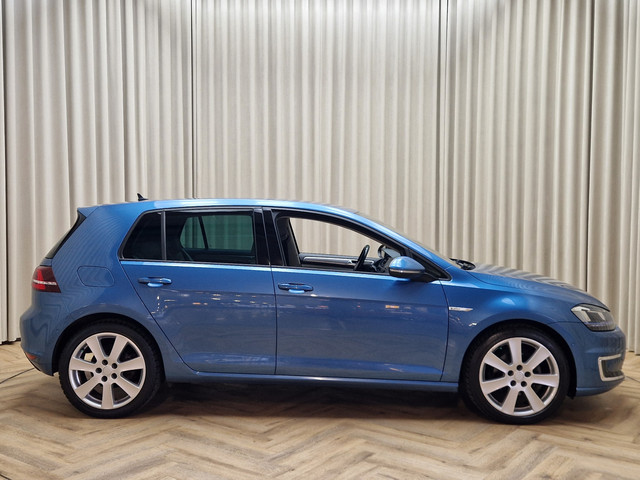 Volkswagen e-Golf *Leder* Warmtepomp Stoelverwarming Adapt. Cruise LED Keyless Dynaudio Camera Navigatie LMV