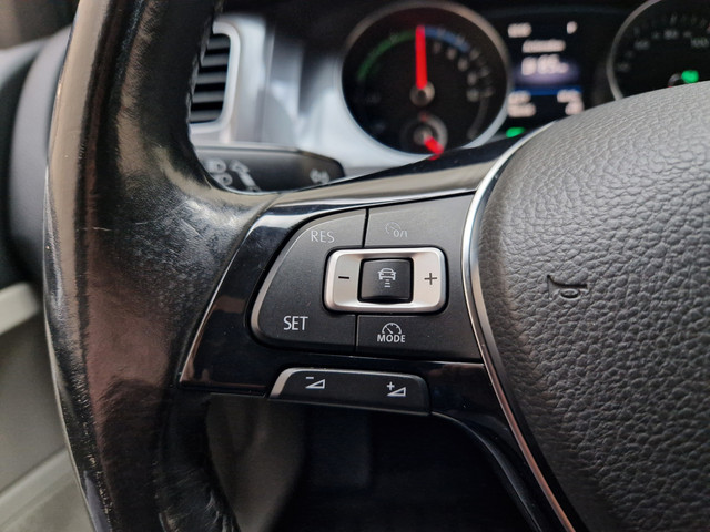 Volkswagen e-Golf *Leder* Warmtepomp Stoelverwarming Adapt. Cruise LED Keyless Dynaudio Camera Navigatie LMV