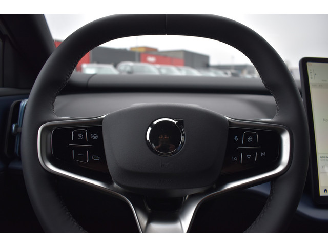 Volvo EX30 Extended Range Plus 69 kWh | 6000,- korting | Climate Pack | Apple Carplay | H&K | Camera | 19'LMV | ACC
