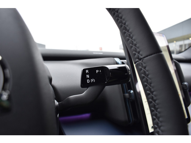 Volvo EX30 Extended Range Plus 69 kWh | 6000,- korting | Climate Pack | Apple Carplay | H&K | Camera | 19'LMV | ACC