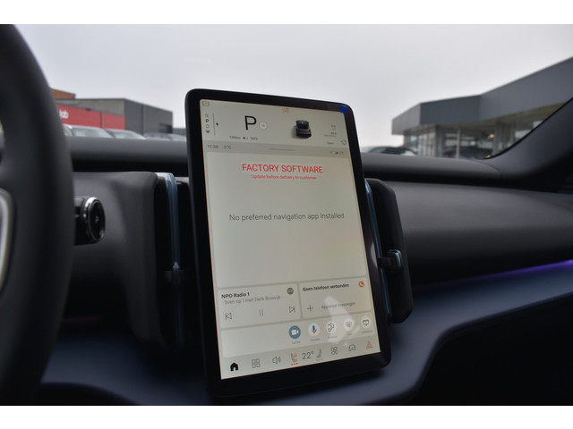 Volvo EX30 Extended Range Plus 69 kWh | 6000,- korting | Climate Pack | Apple Carplay | H&K | Camera | 19'LMV | ACC