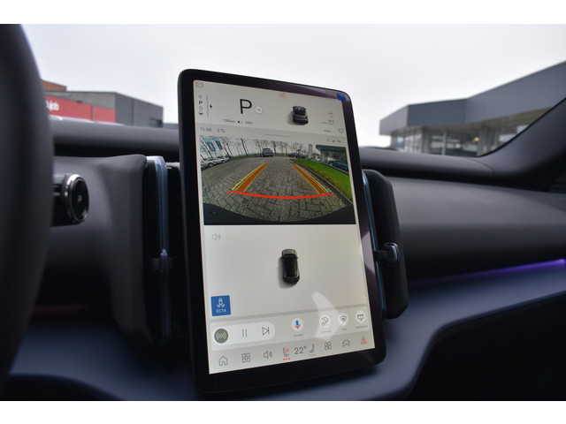 Volvo EX30 Extended Range Plus 69 kWh | 6000,- korting | Climate Pack | Apple Carplay | H&K | Camera | 19'LMV | ACC