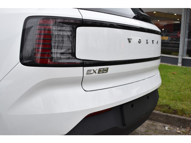 Volvo EX30 Extended Range Plus 69 kWh | 6000,- korting | Climate Pack | Apple Carplay | H&K | Camera | 19'LMV | ACC