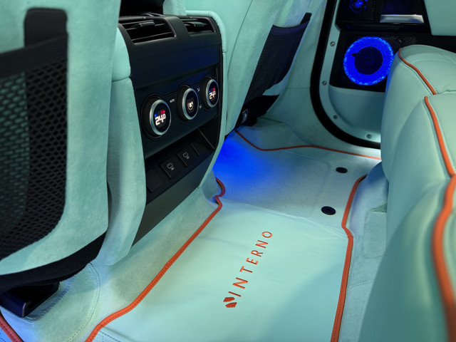 Land Rover Defender 2.0 P400e 110 X✅Customized Signature Car✅UNIEK✅Custom Interieur✅Stoelventilatie✅URBAN✅Meridian✅Panoramadak✅